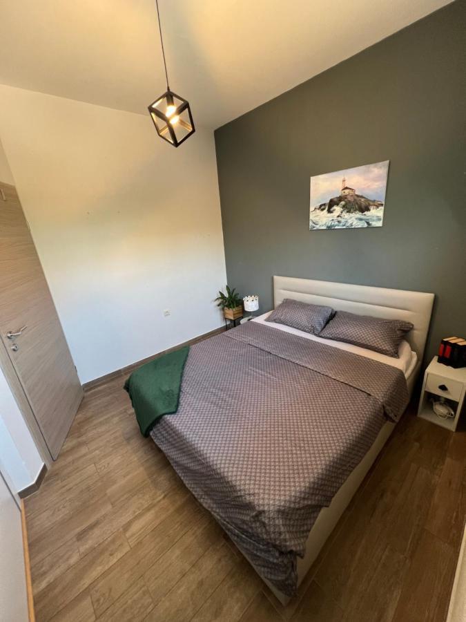 Apartment Mint *